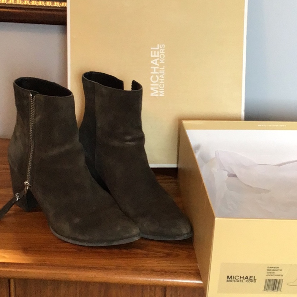 Michael Kors grey suede boots.